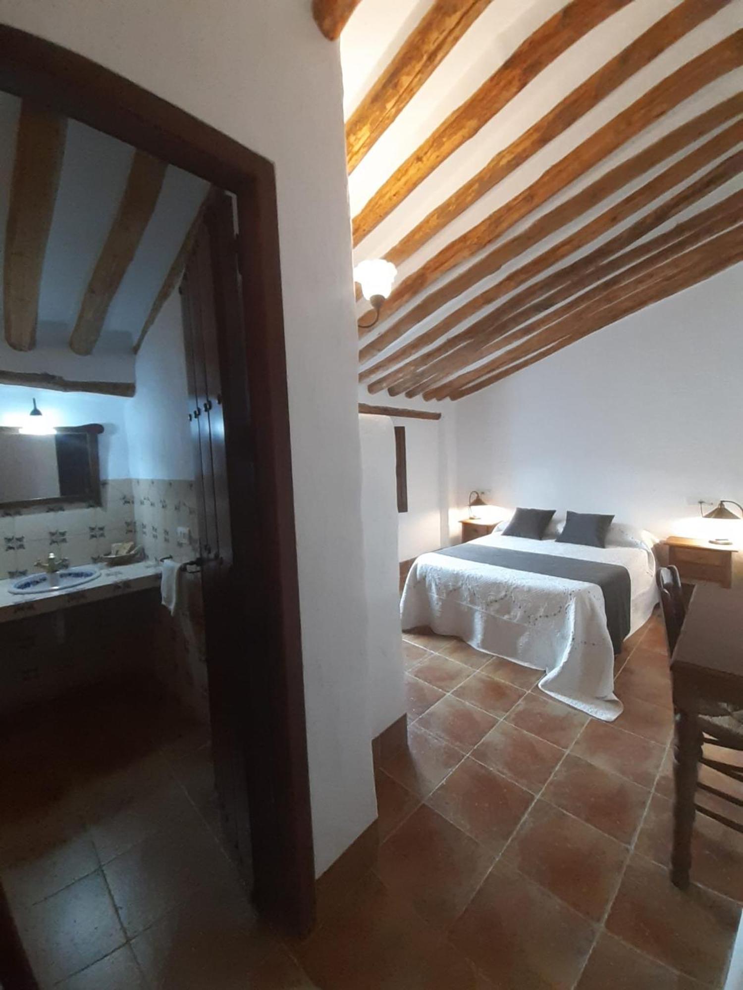 La Posada Amena Carcabuey Rum bild
